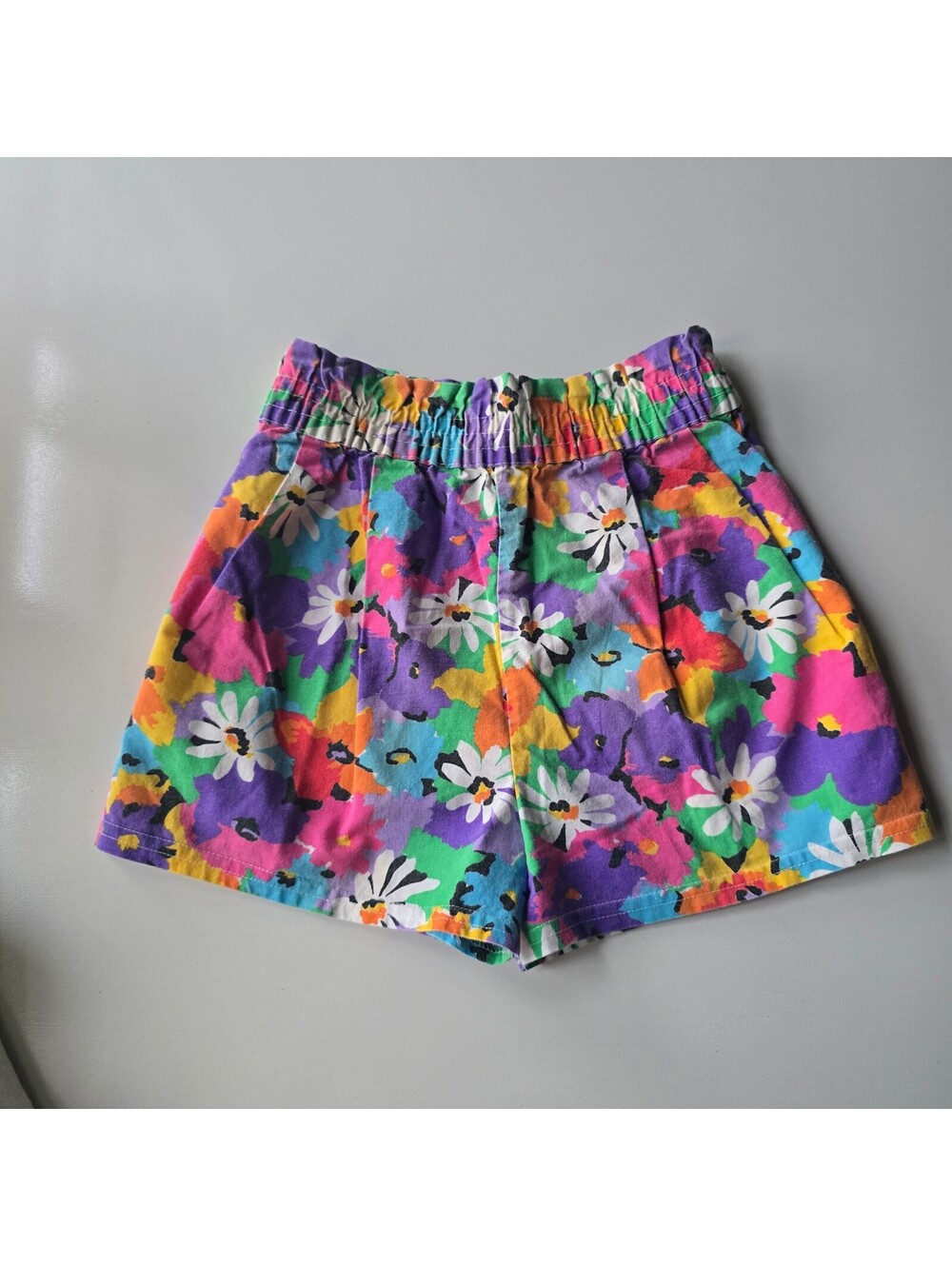 Vintage kids  80s Fun Spirit USA Made Floral Daisy Shorts Pleated Size 7